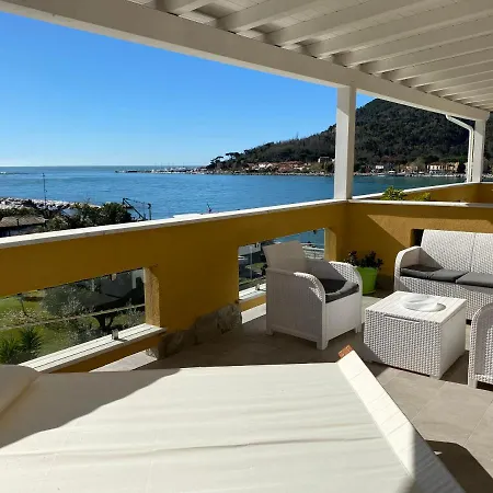 Maison Del Magra ホテル アメーリア