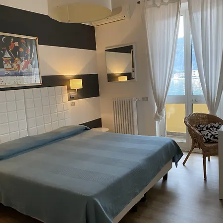 Maison Del Magra アメーリア