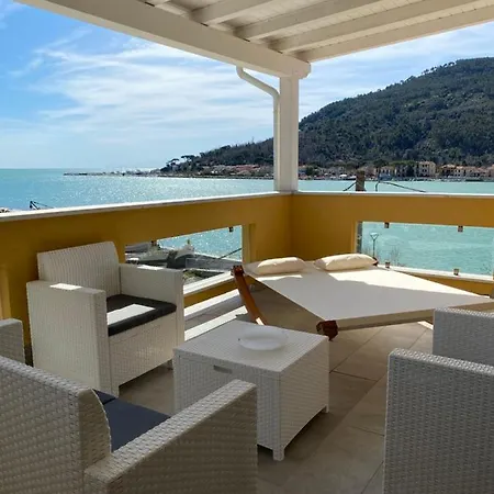 Maison Del Magra Hotel 3*