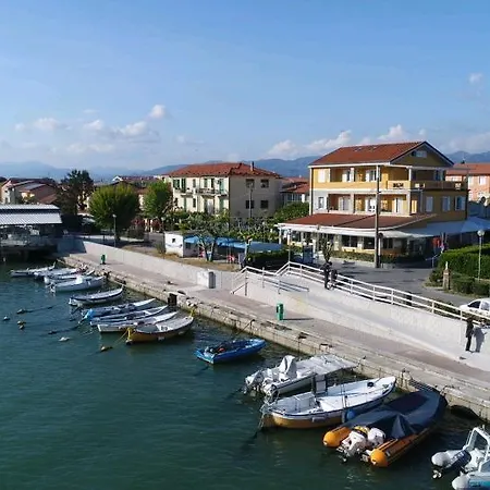 Maison Del Magra Hotel 3*